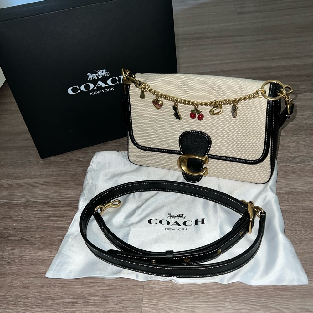Coach Canvas Soft Tabby